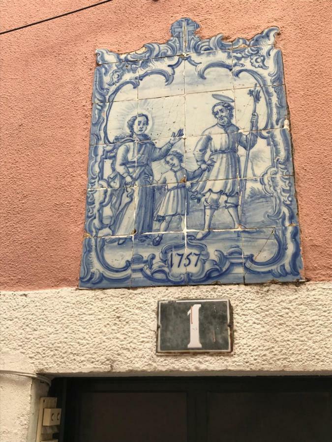 Appartamento Casinha dos Remédios Lisbona Esterno foto